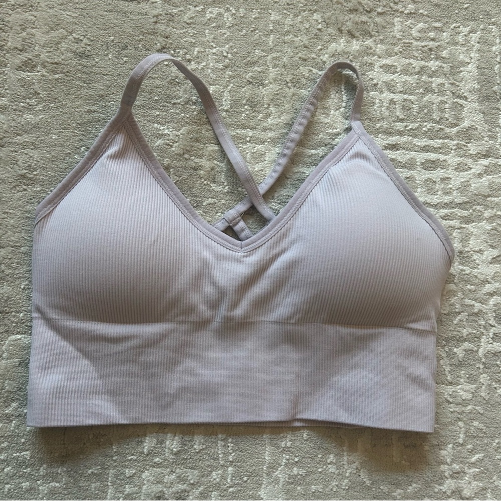 ⭐️ DSG light pink sports bra with x back and removable cups